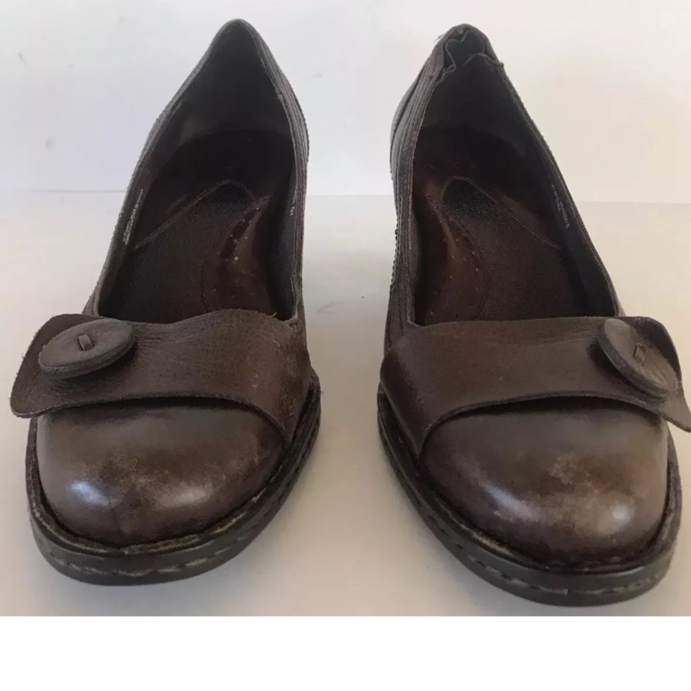 Born Ladies loafers brown leather size 10M